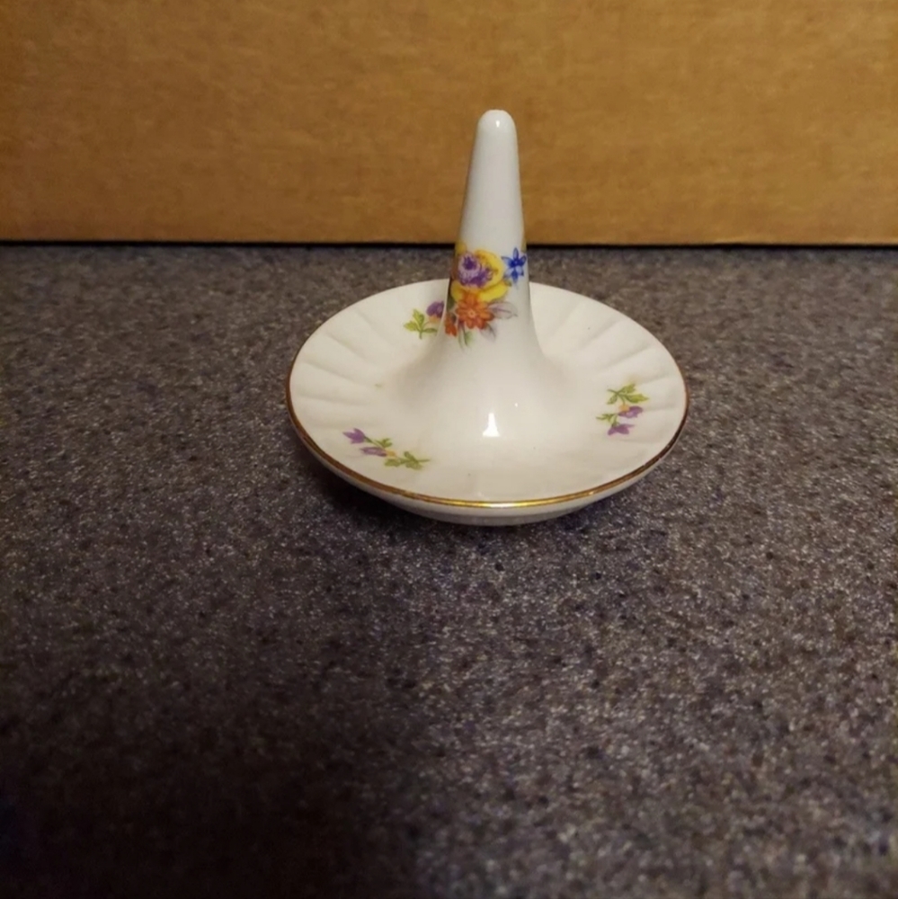 Germany GDR 1877 Ring Holder Dish Floral Pattern Porcelain LIKE NEW!